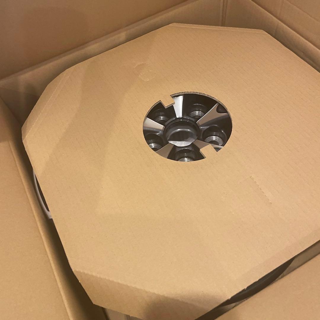 トヨタ　プリウス 60系　新車外し