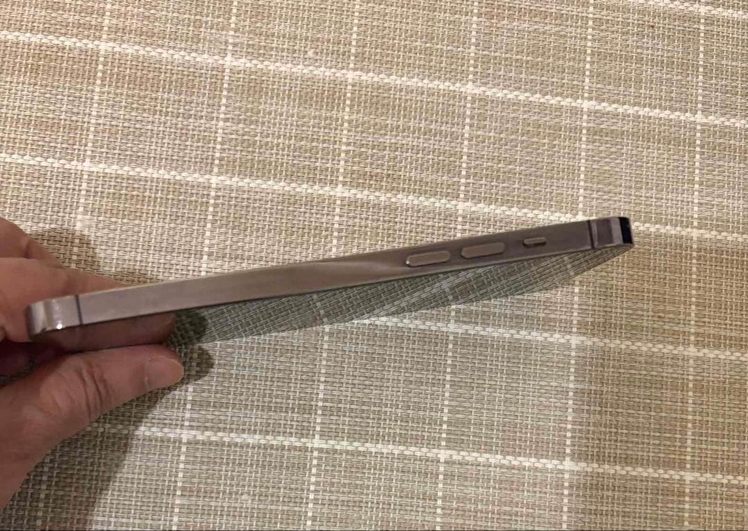 iPhone 14 Pro Max 北米版　128GB 傷あり　simフリー