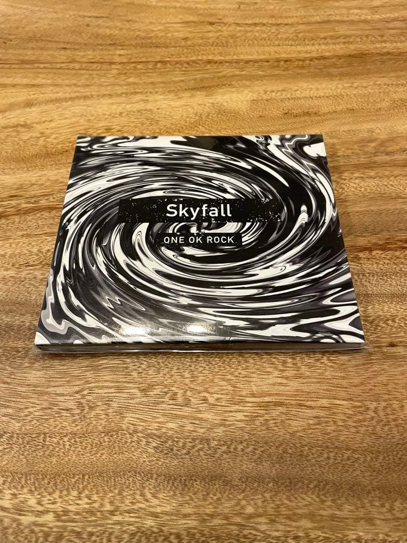 正規品 会場限定盤 Skyfall ONE OK ROCK CD ワンオクロック