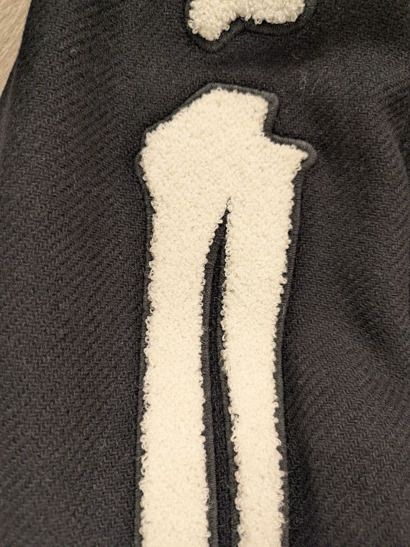 ぱるるん　Amiri 骨 ボーンバーシティウールブルゾン 50