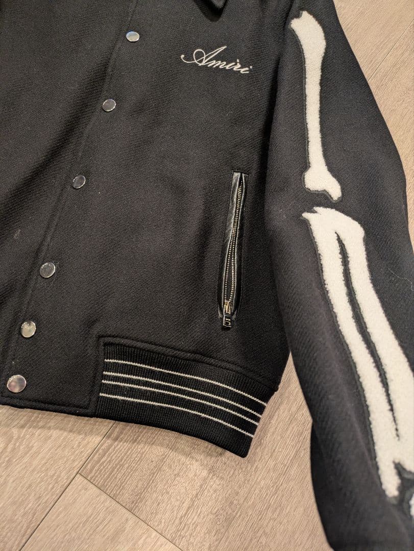 ぱるるん　Amiri 骨 ボーンバーシティウールブルゾン 50