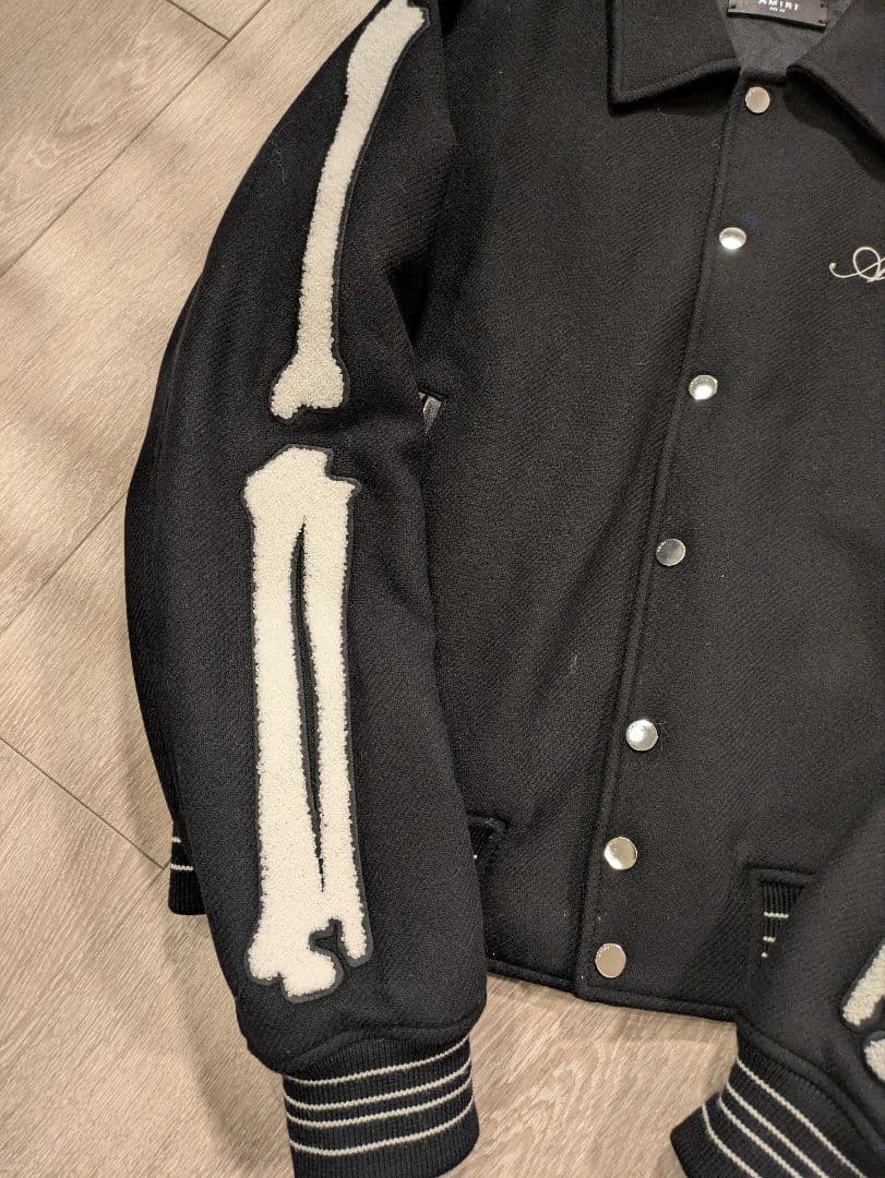 ぱるるん　Amiri 骨 ボーンバーシティウールブルゾン 50