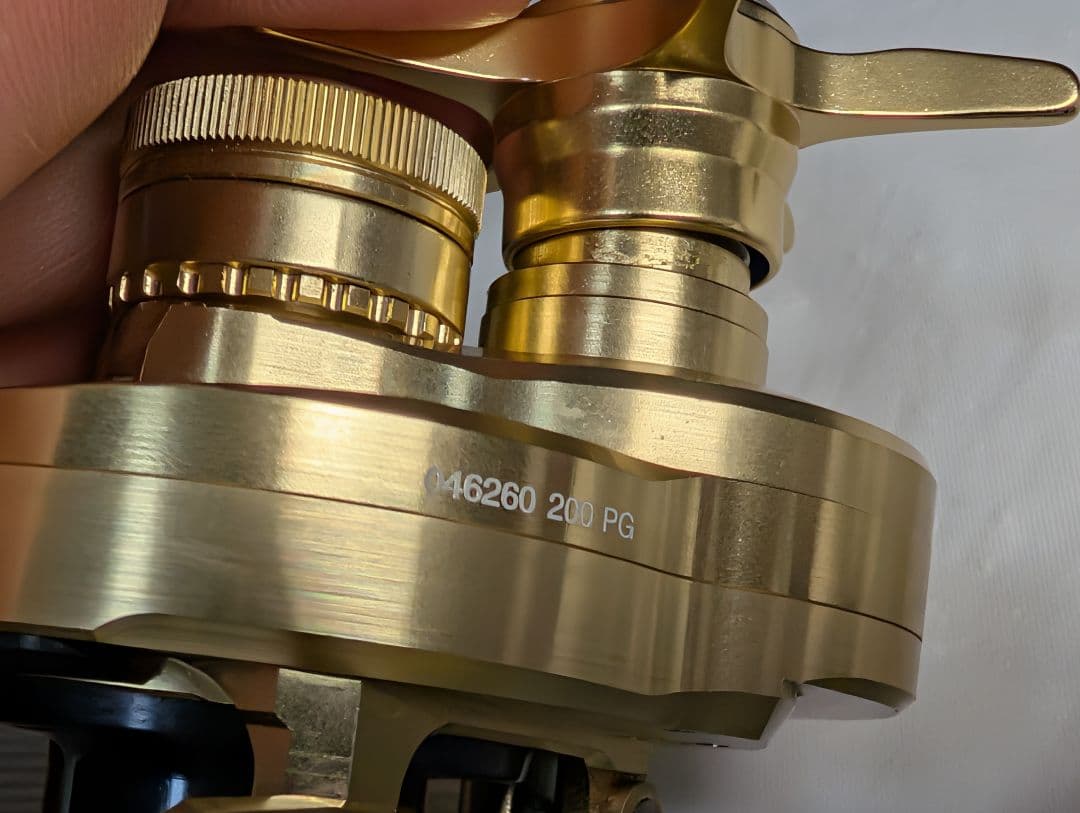 ハンドル無し　シマノ 管798GP　23オシアコンクエスト200PG 右ハンドル