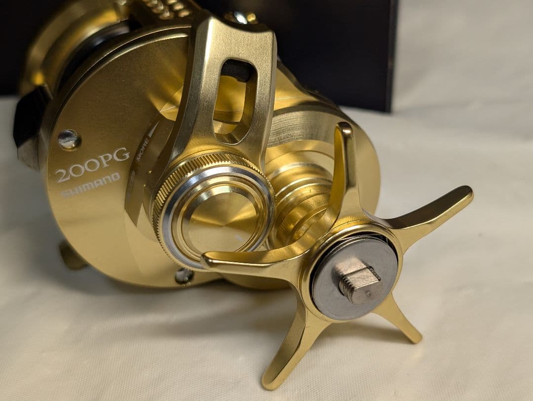 ハンドル無し　シマノ 管798GP　23オシアコンクエスト200PG 右ハンドル