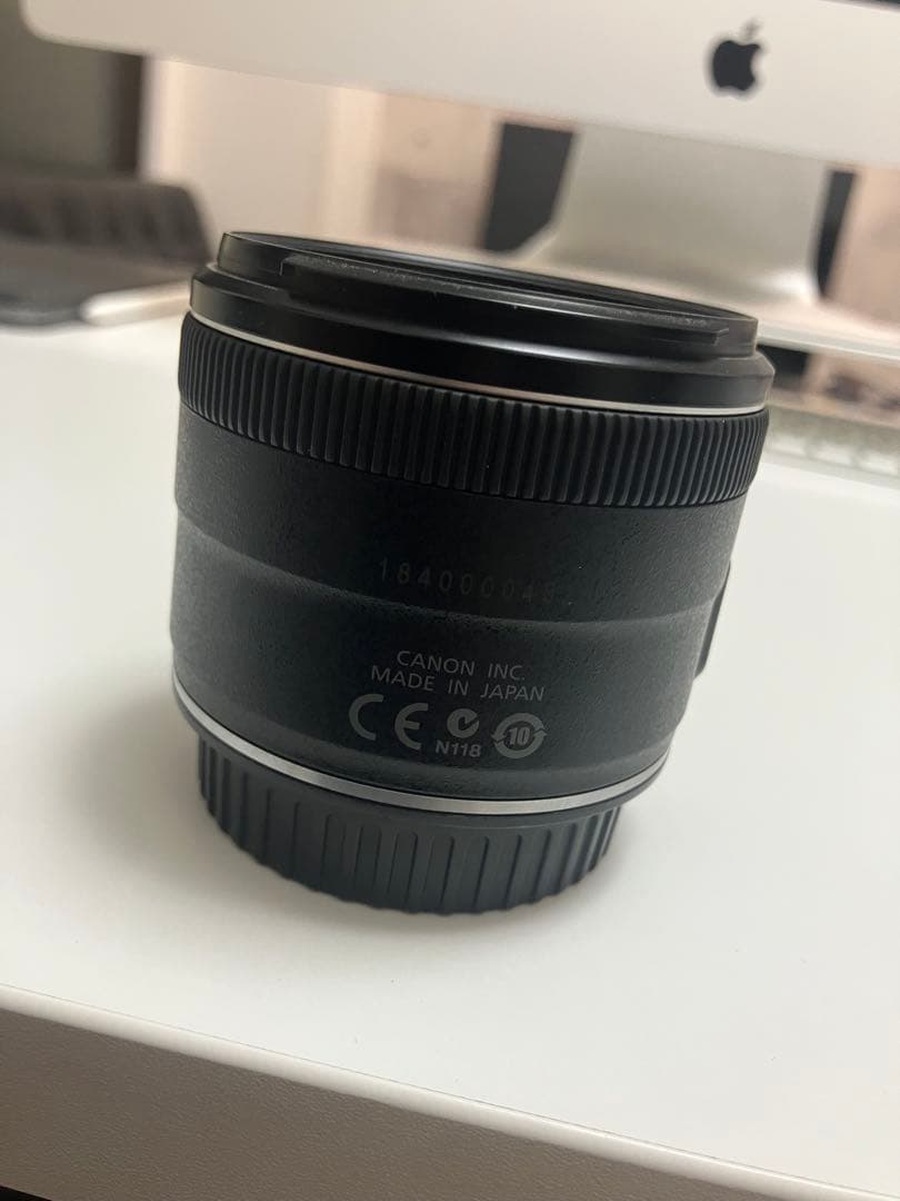 Canon EF 28mm f/2.8 IS USM レンズ