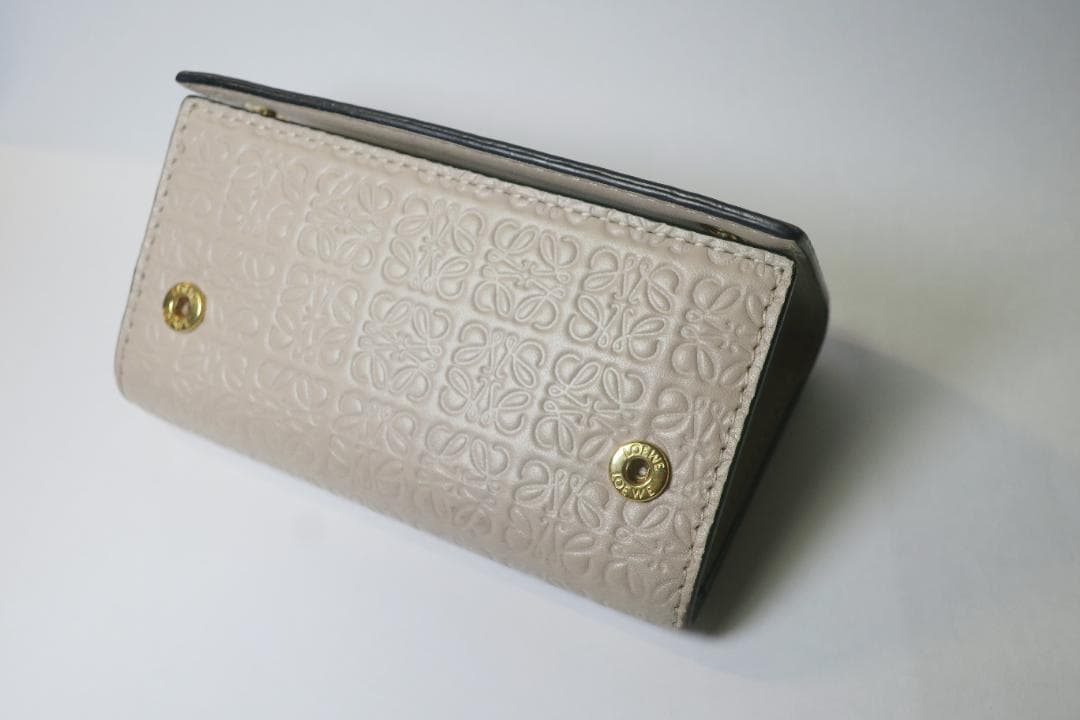 ロエベ　リピートアナグラム　6連キーケース エンボスシルクカーフ