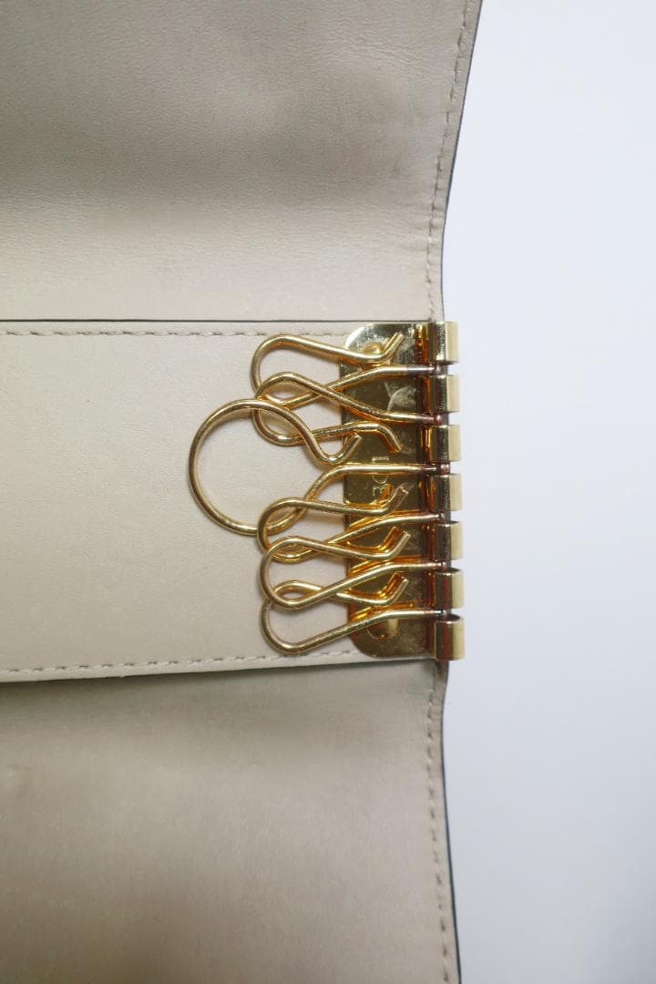 ロエベ　リピートアナグラム　6連キーケース エンボスシルクカーフ