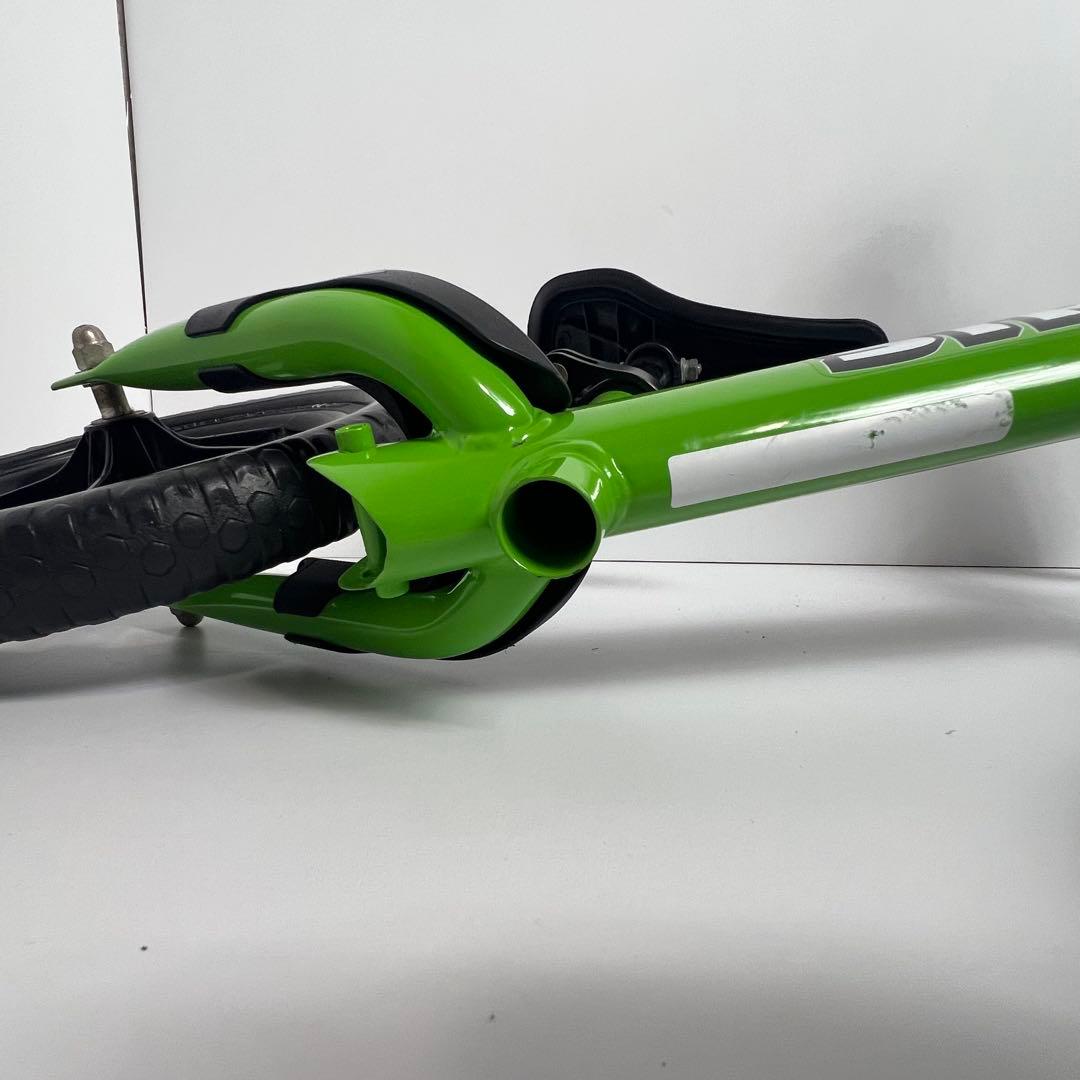 良品　ストライダー　12 スポーツ　付属品多数　お買得！