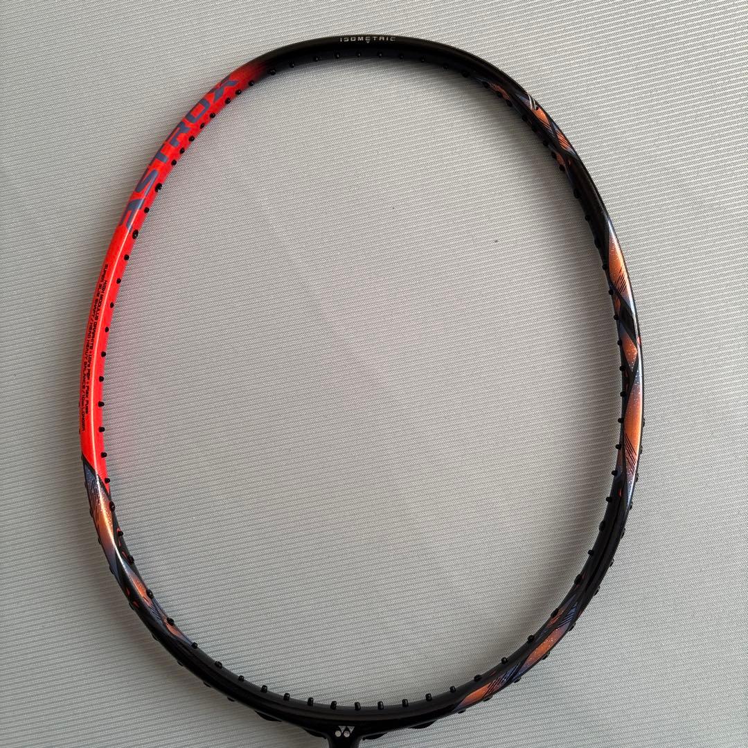 ASTROX 77 PRO バドミントンラケット