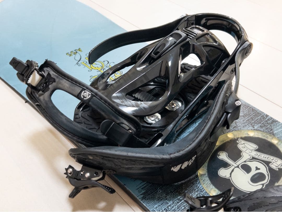 スノーボードセット（ボード、ビンディング、ケース、ゴーグル、グローブ）