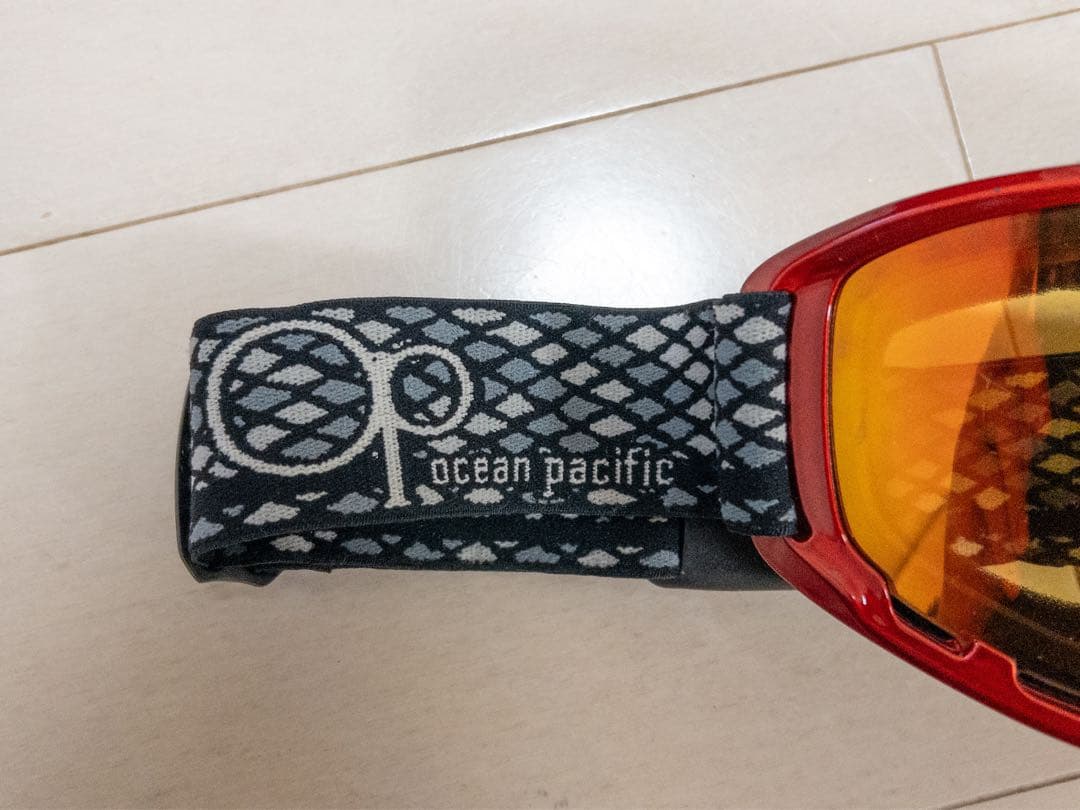 スノーボードセット（ボード、ビンディング、ケース、ゴーグル、グローブ）