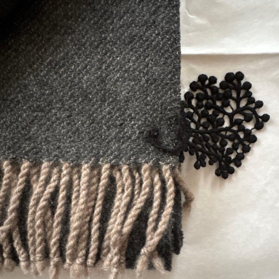 お*ん様 新品未使用　ミナペルホネン　カシミヤストール　マフラー　 定価以下