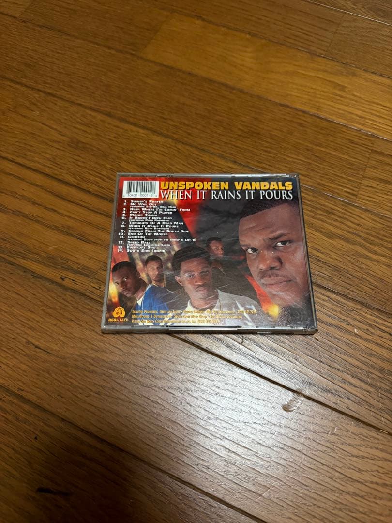 洋楽 UNSPOKEN VANDALS