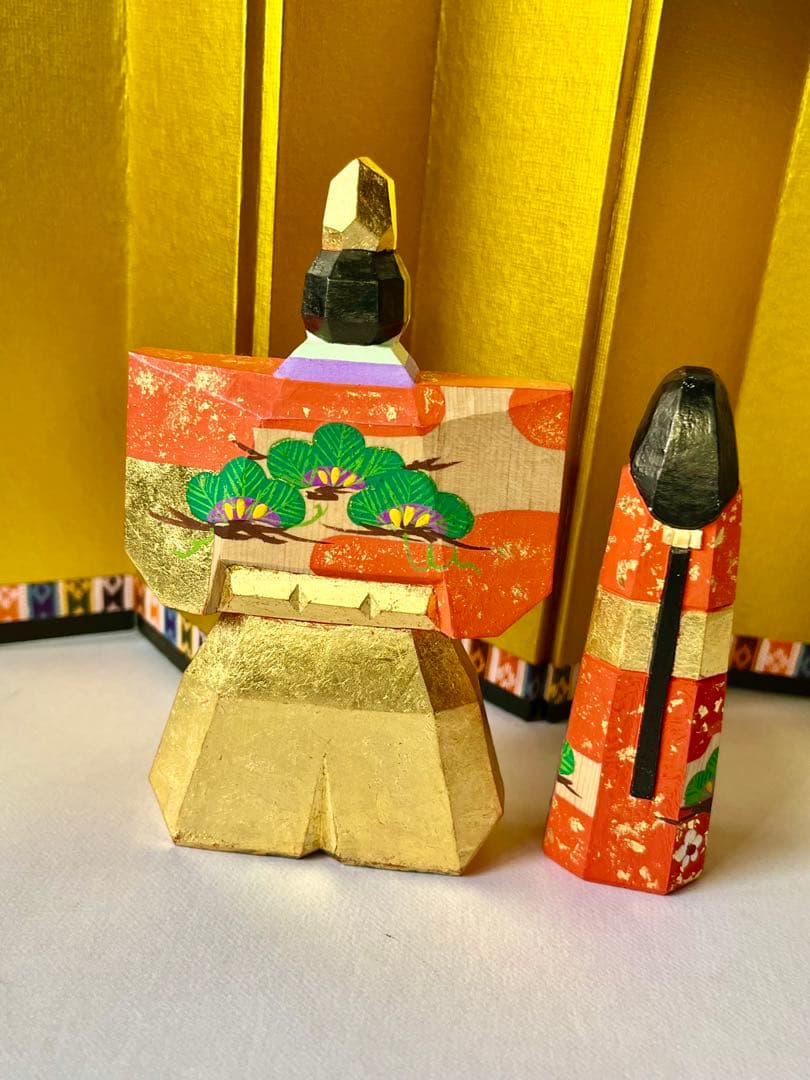 ロ*ー様 一刀彫 立雛 3.5寸