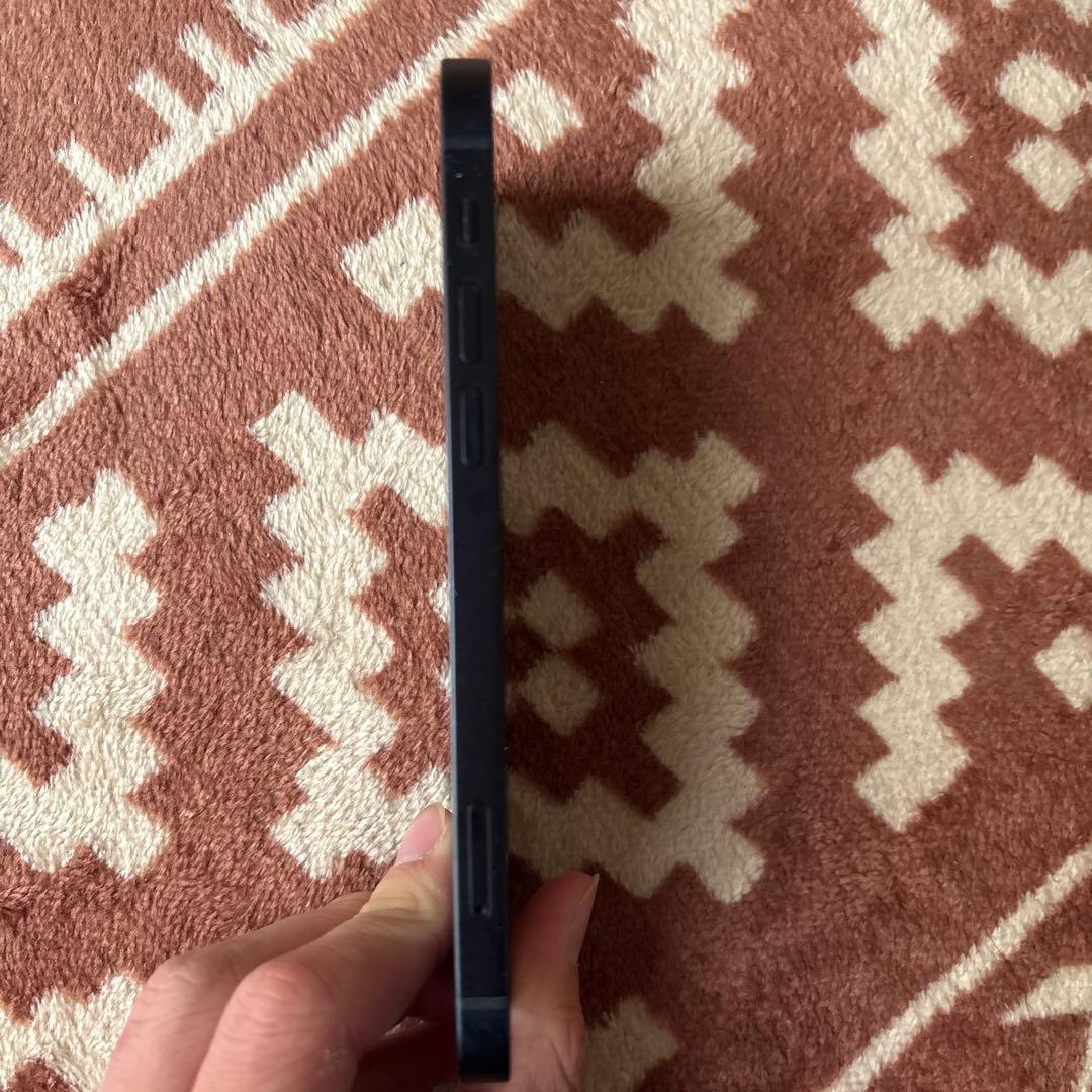 Apple iPhone 12 ブラック 本体