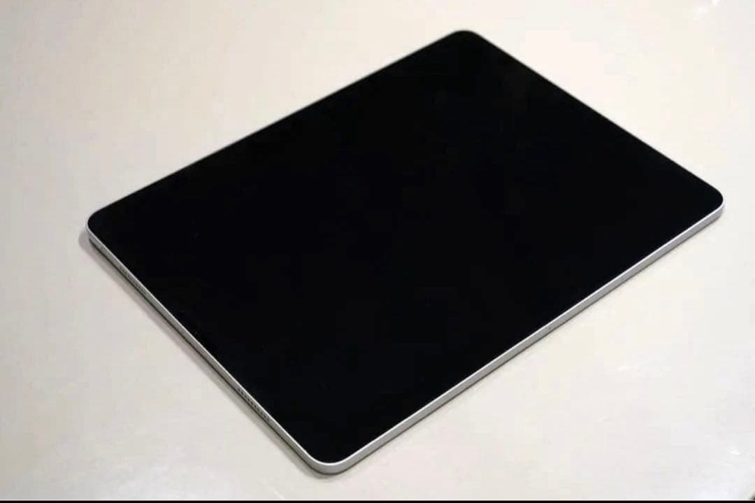 iPad Pro 12.9（Wi-Fi）キーボード、ペンシルセット！