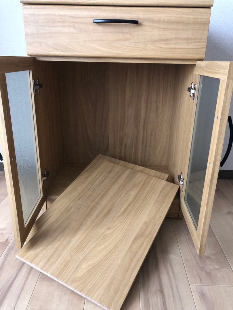 モダンな引き出し付きローボード②