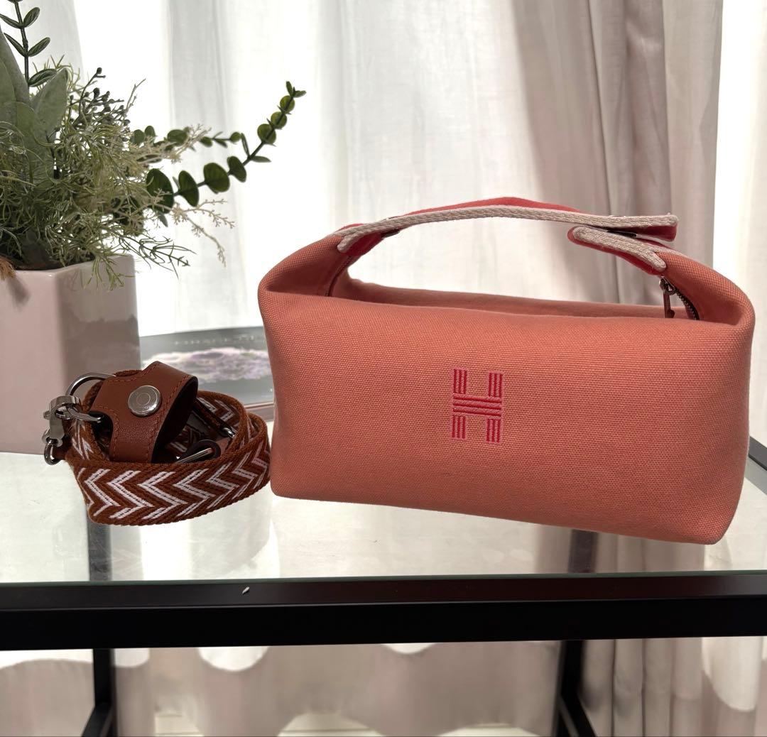 ショルダーストラップ付き⭐︎HERMES ブリッドアブラック PM ポーチ グァバ