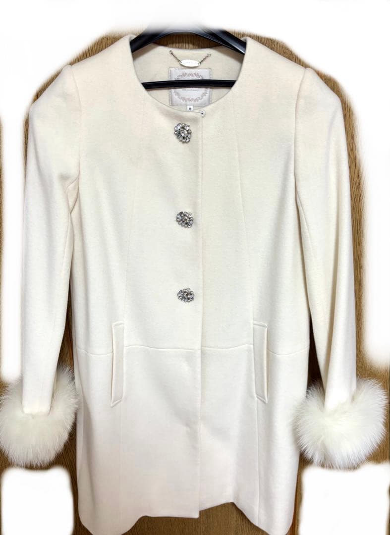 【タグ付き新品】LAISSE PASSEノーカラーコート　ホワイト　38サイズ