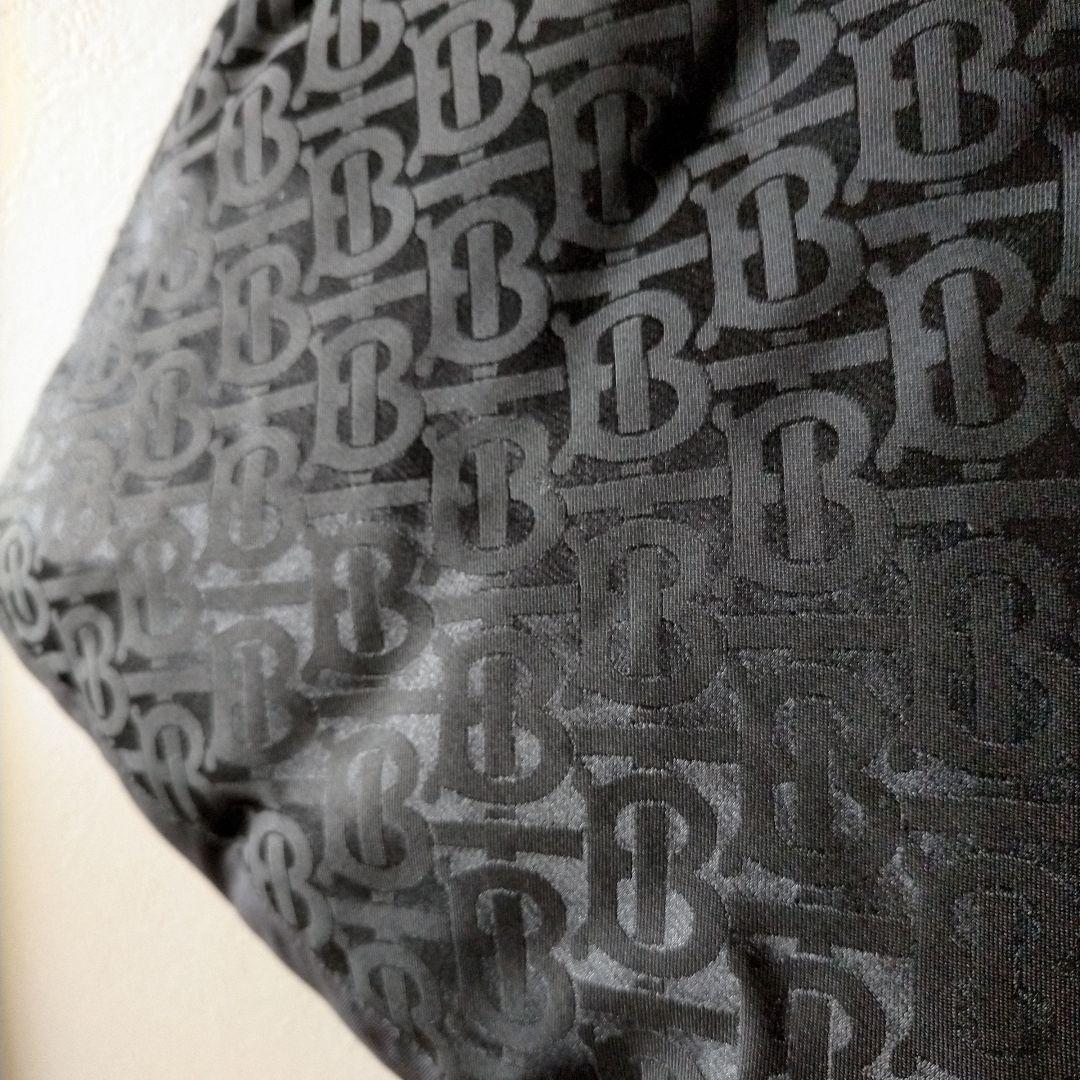 BURBERRY ブラック ポンチョ・ケープコート