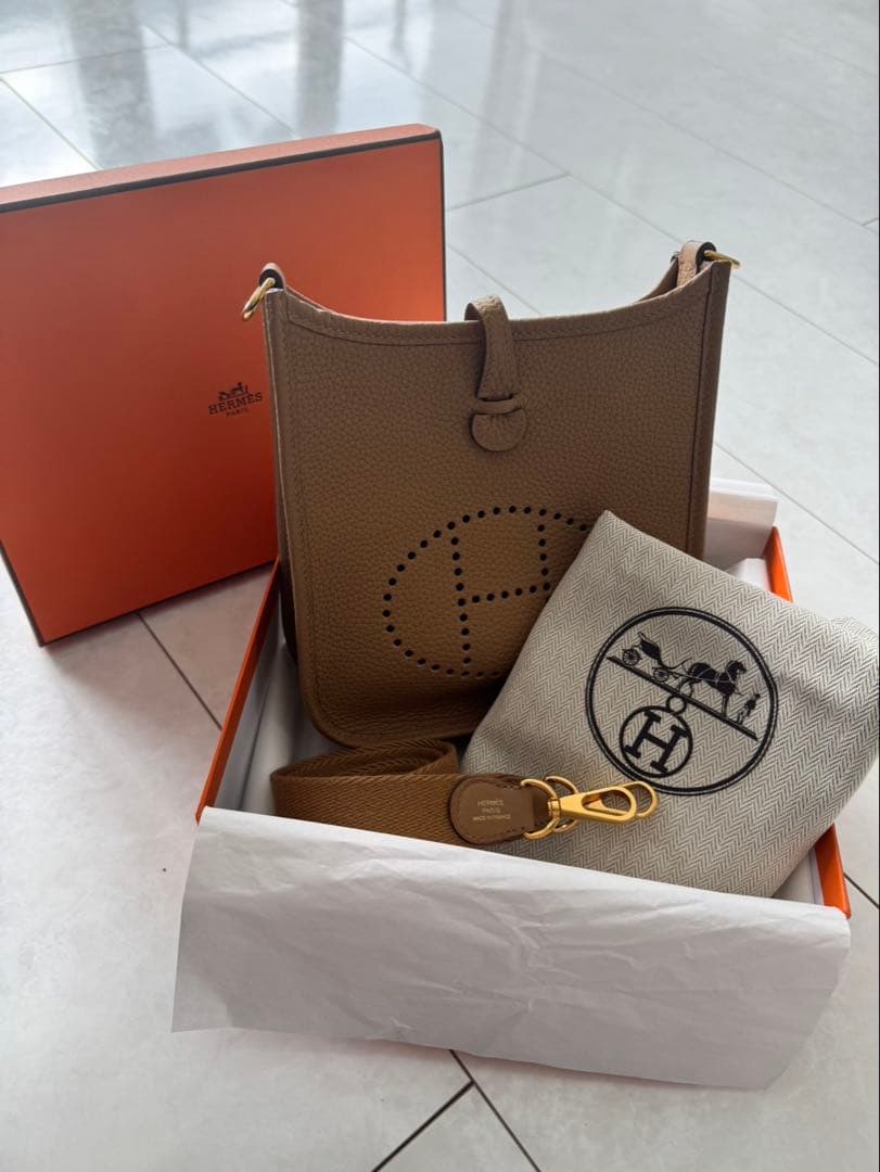 HERMES ショルダーバッグ レディース エブリン