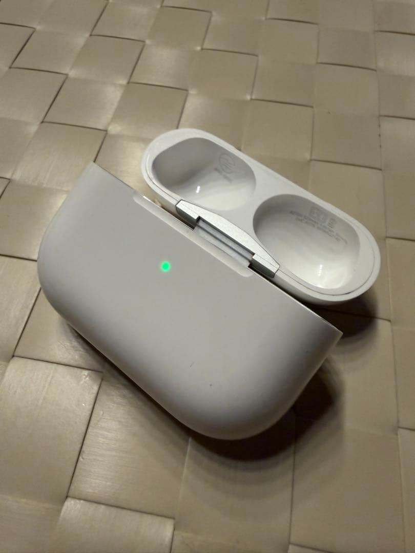 AirPods pro 第2世代 Apple Lightning 完動品 箱あり