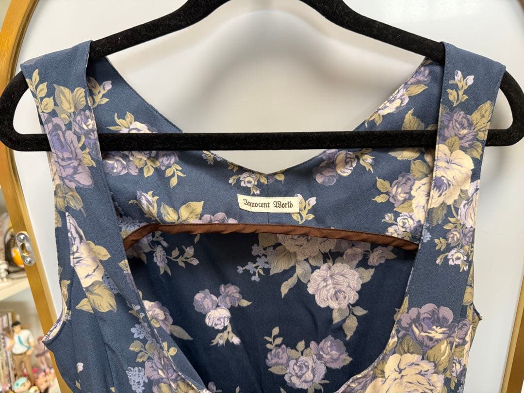 Innocent World ネイビー フラワープリント ワンピース