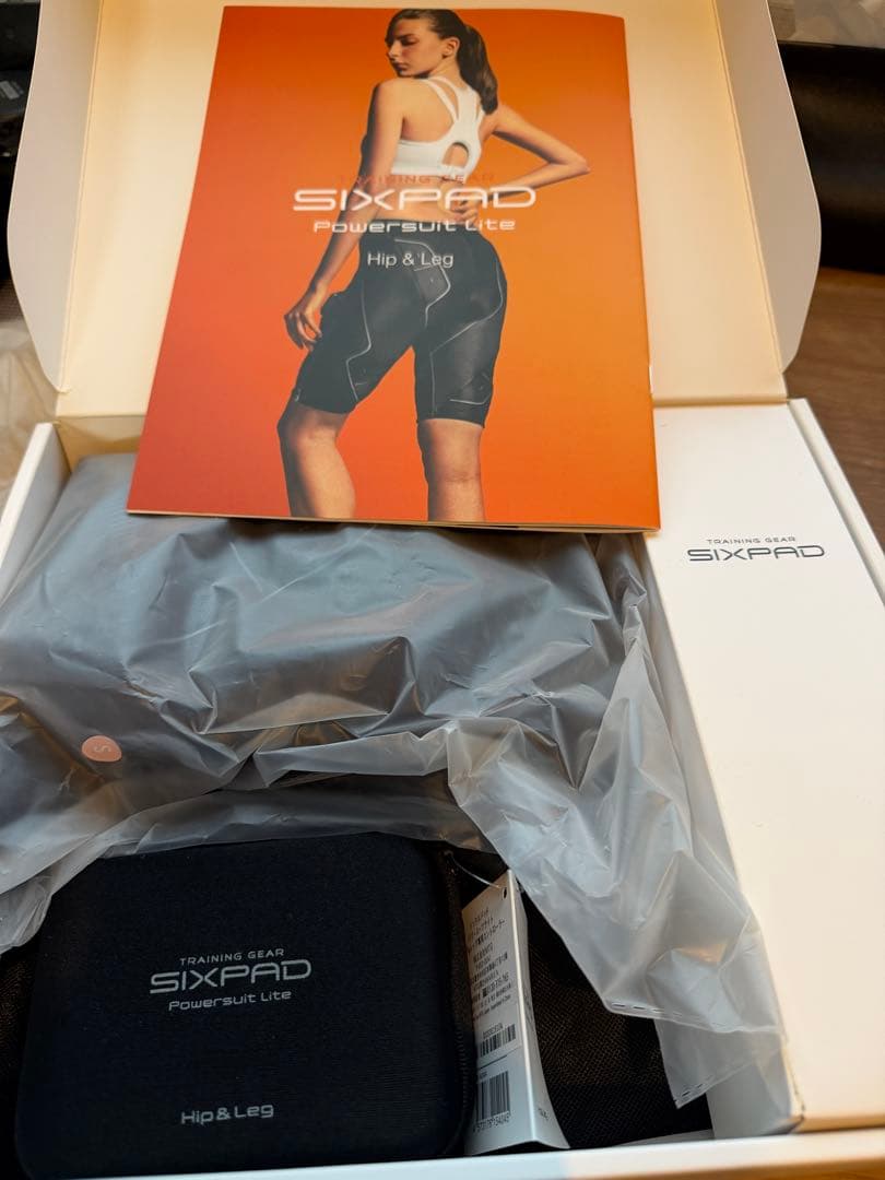 SIXPADパワースーツライトピップ&レッグ　Sサイズ