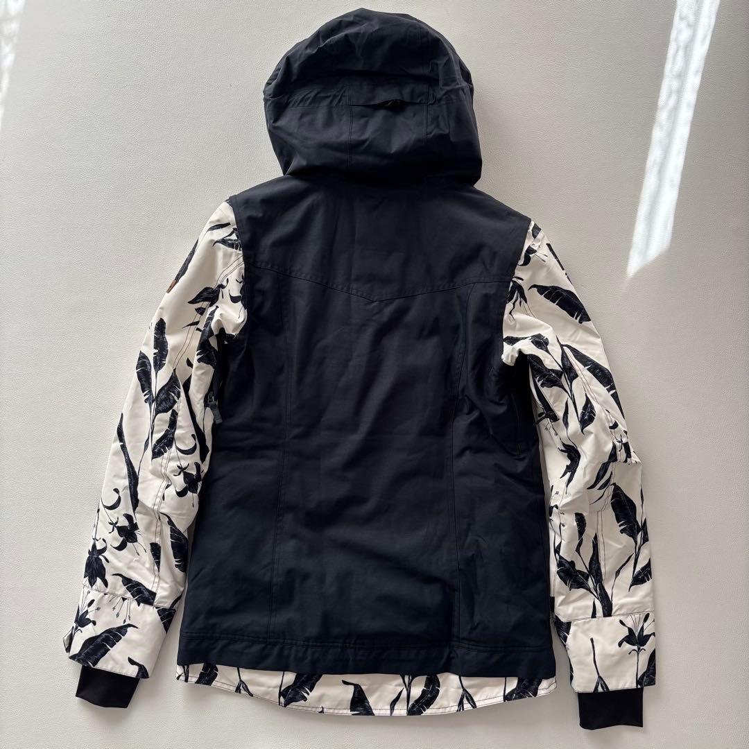 02423 ROXY ロキシー　スノボウェア　上下セット