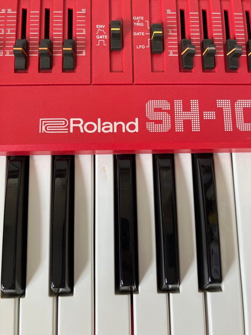 Roland SH-101 レッド
