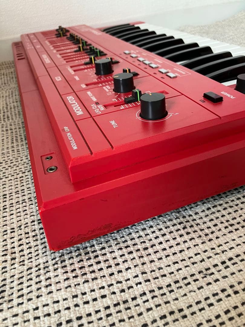 Roland SH-101 レッド