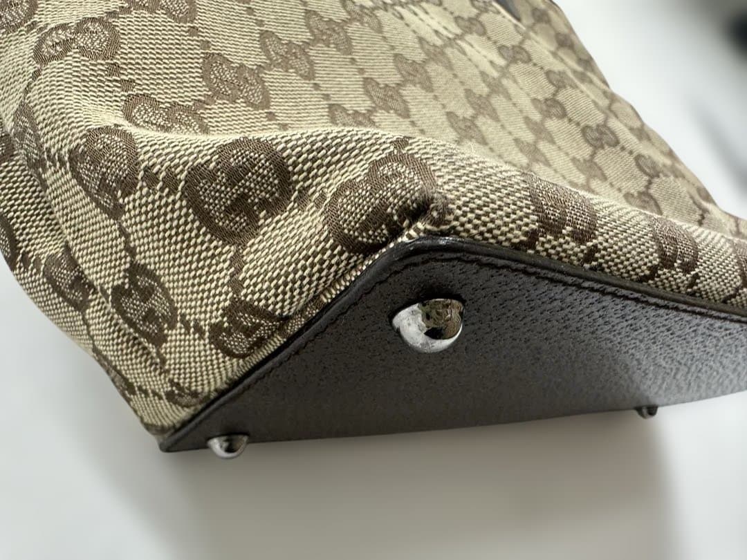 GUCCI ロゴデザイン　GG キャンバストートバッグ ベージュ
