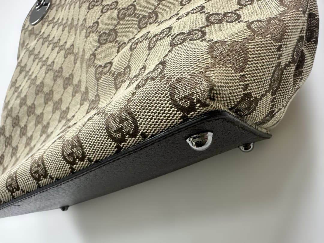 GUCCI ロゴデザイン　GG キャンバストートバッグ ベージュ