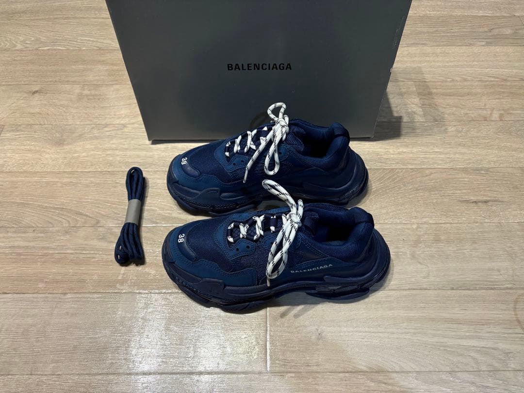 新品未使用 BALENCIAGA バレンシアガ Triple S ネイビー38