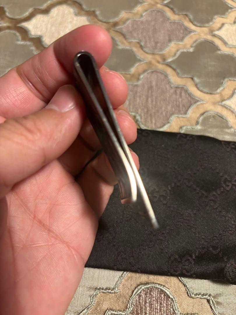 GUCCI ブラッククロコダイルレザー マネークリップ