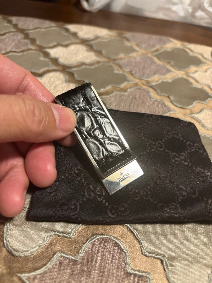 GUCCI ブラッククロコダイルレザー マネークリップ