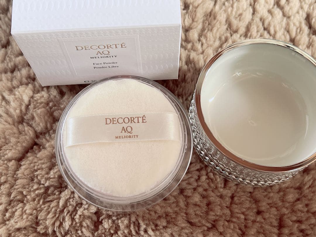 コスメデコルテ　AQ ミリオリティフェイスパウダー　n ほぼ新品