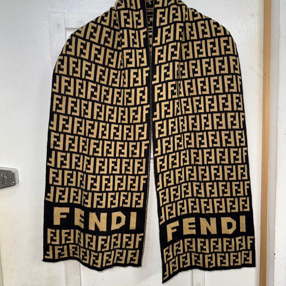 FENDI マフラー　ニット　ストール　ズッカ柄