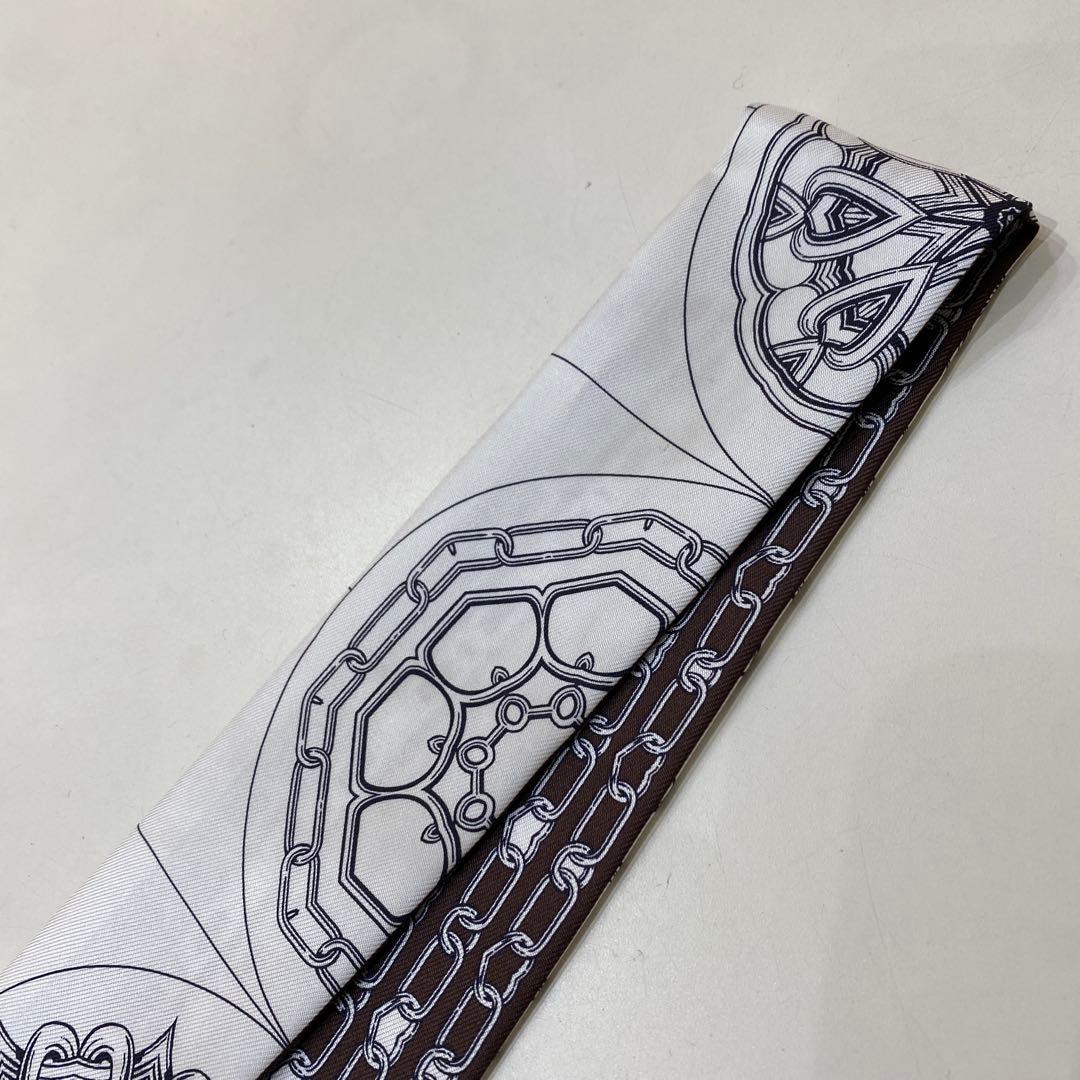 HERMES 2025年　ツイリースカーフ　カレイドスコープ•エフェクト