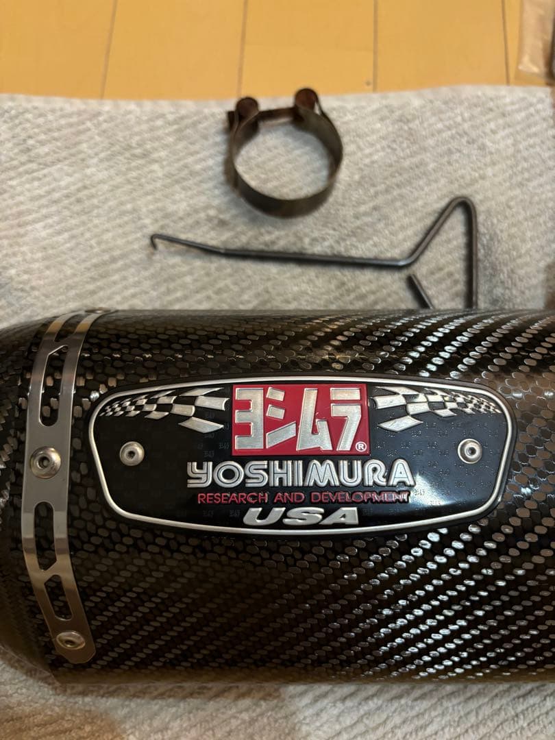 ヨシムラUSA R-77 カーボンマフラー　GSXR1000 12年〜16年