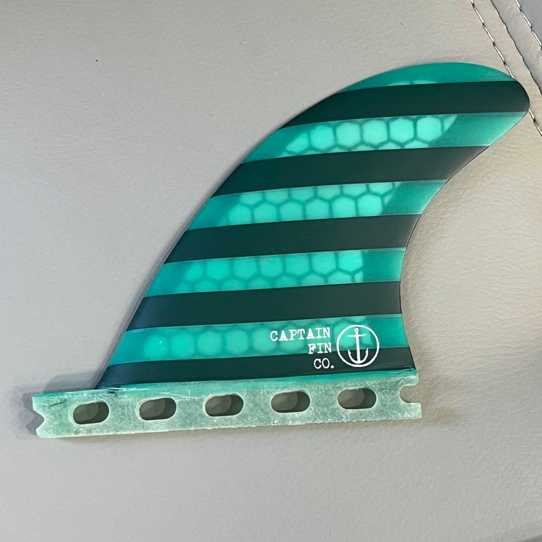 CAPTAIN FIN キャプテンフィン　クアッドフィン　MEDIUM