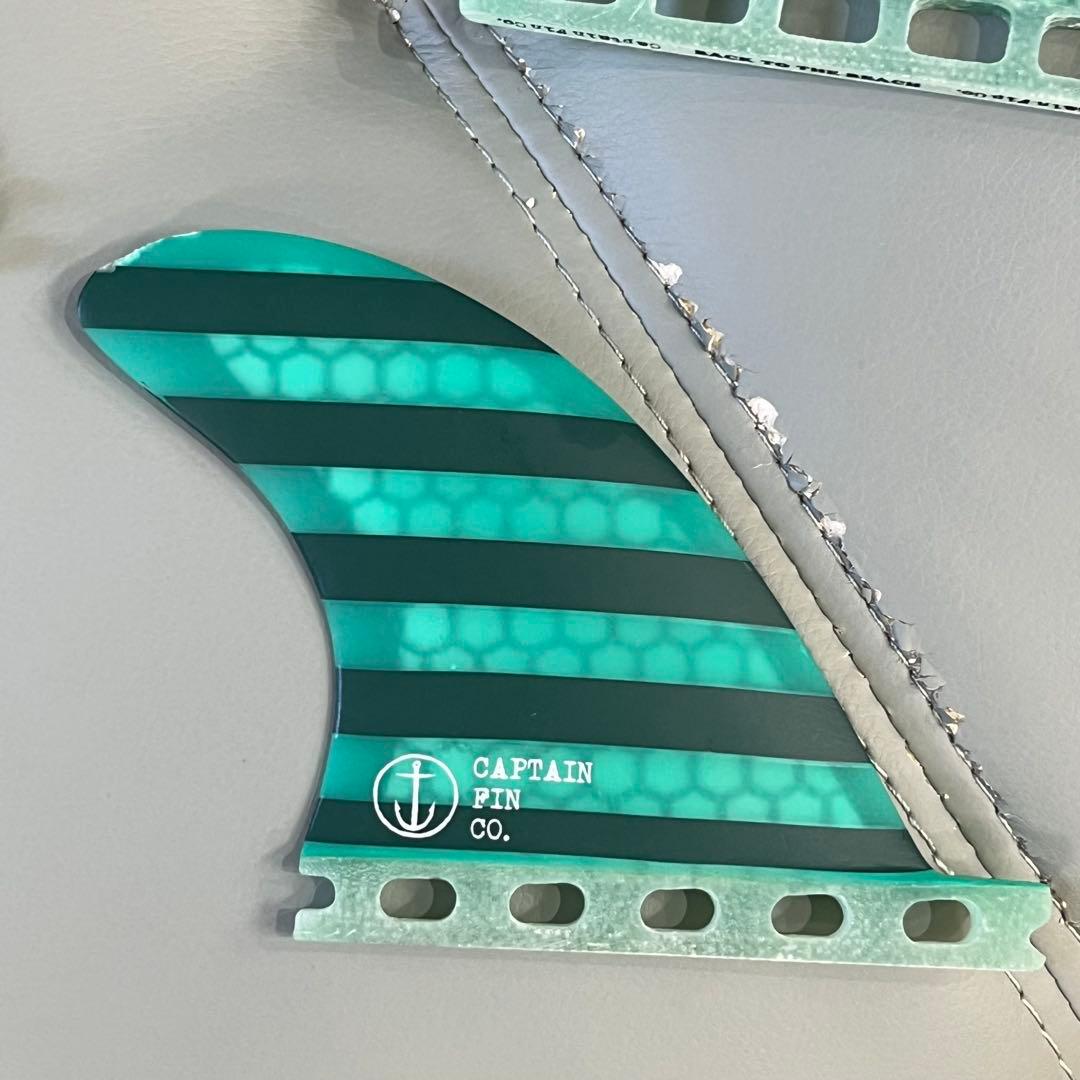 CAPTAIN FIN キャプテンフィン　クアッドフィン　MEDIUM