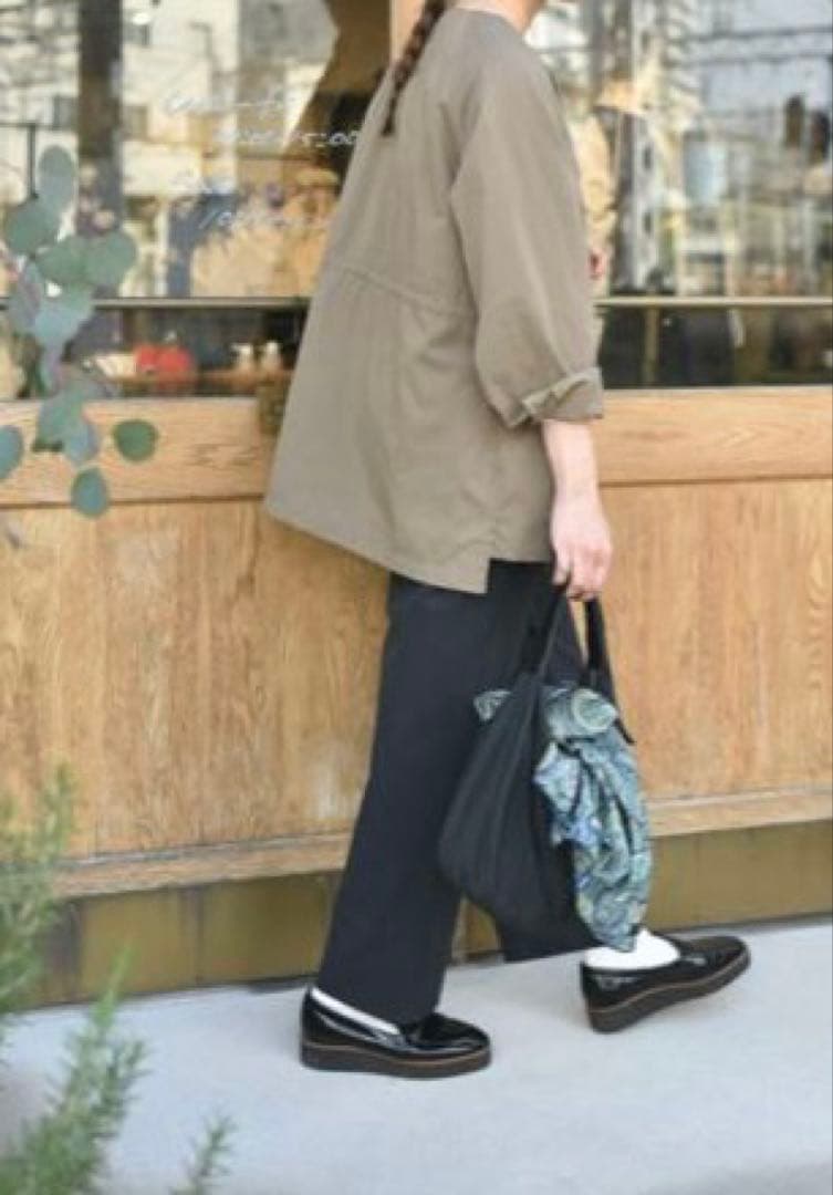 OUR ツイル素材のサファリジャケット