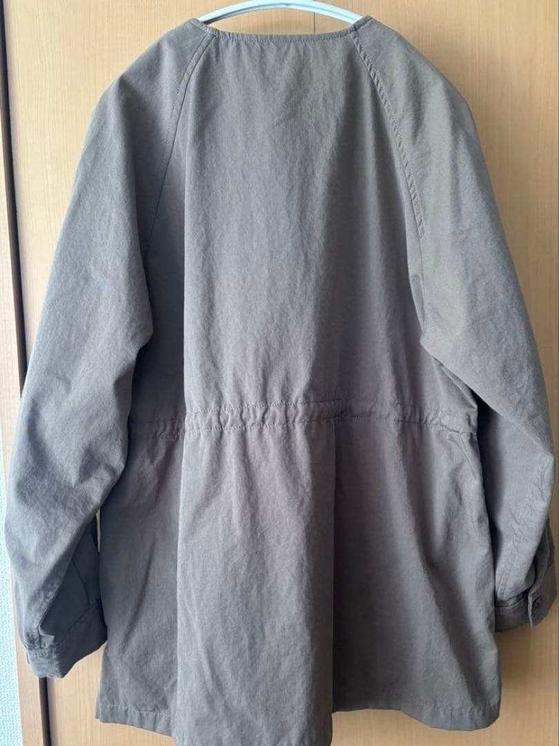 OUR ツイル素材のサファリジャケット