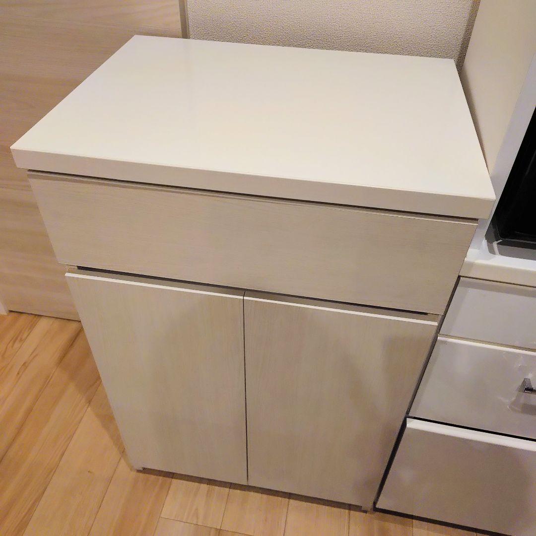 キッチンカウンター ホワイト木目 土井インテリヤ工業