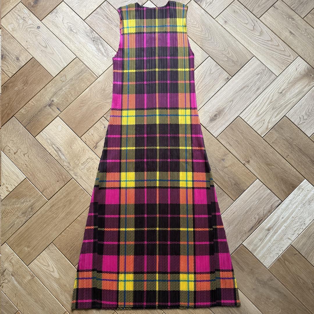 イッセイミヤケ【プリーツ プリーズ】ロングワンピース／チェック柄