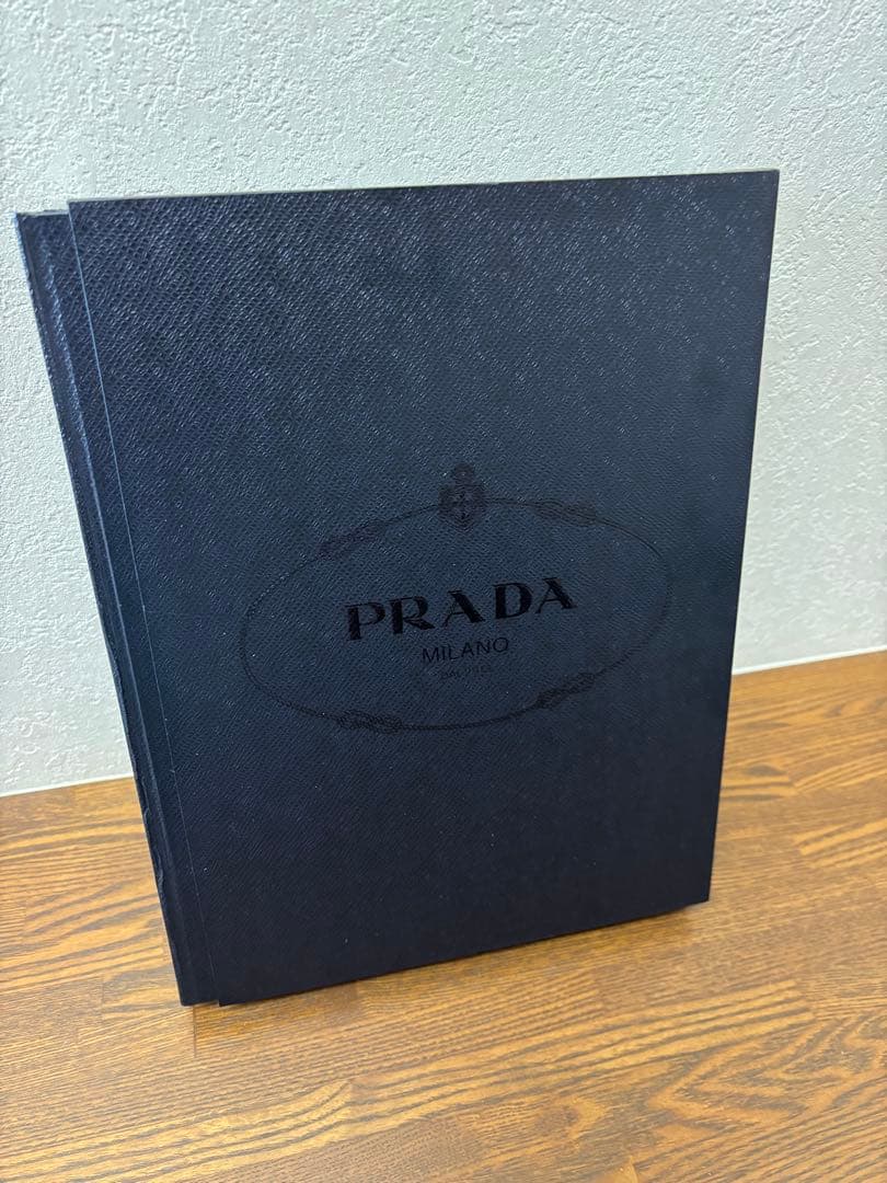 アート・デザイン・音楽 PRADA BOOK