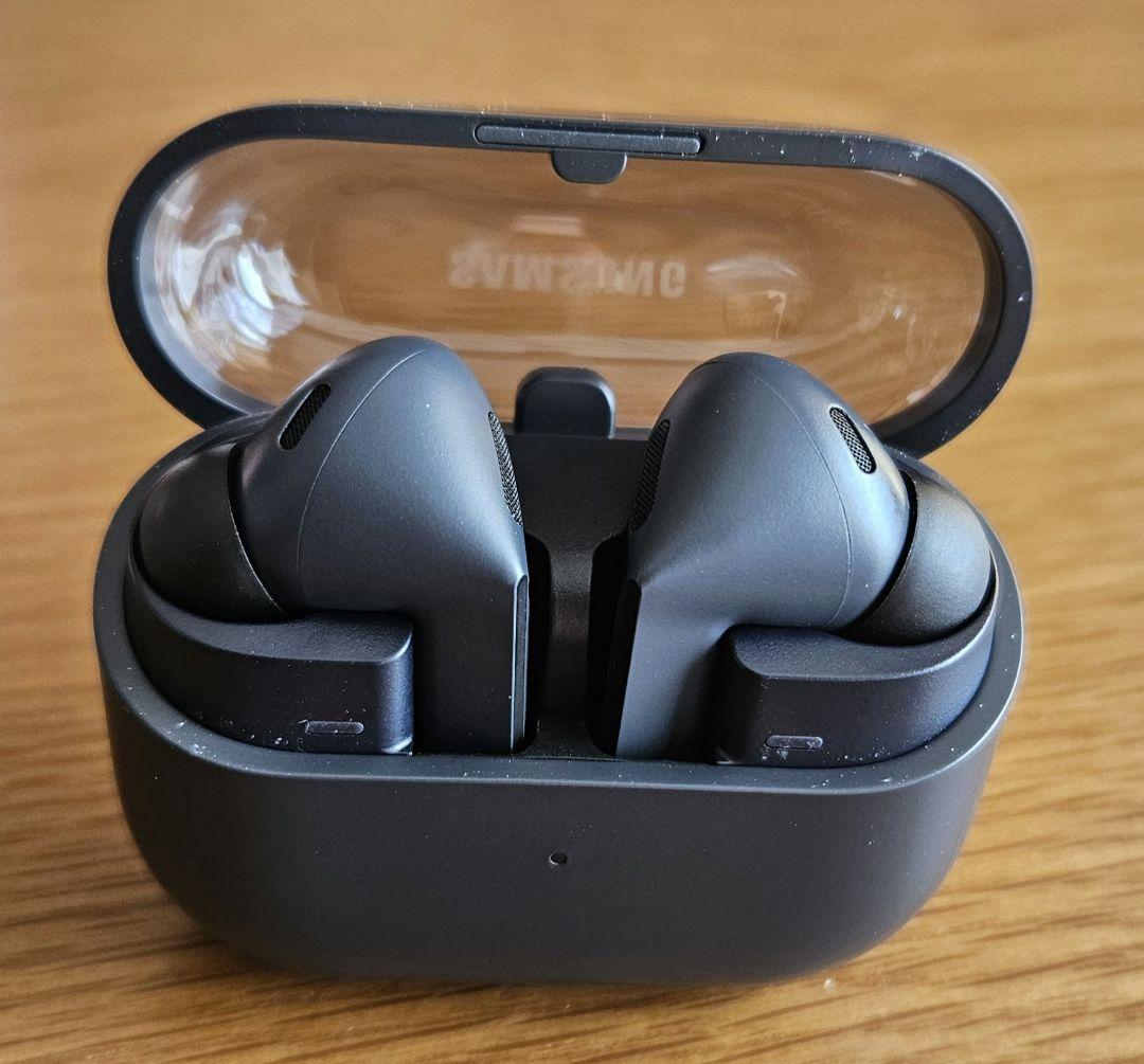 Samsung Galaxy Buds3 FE ワイヤレスイヤホン　ブラック