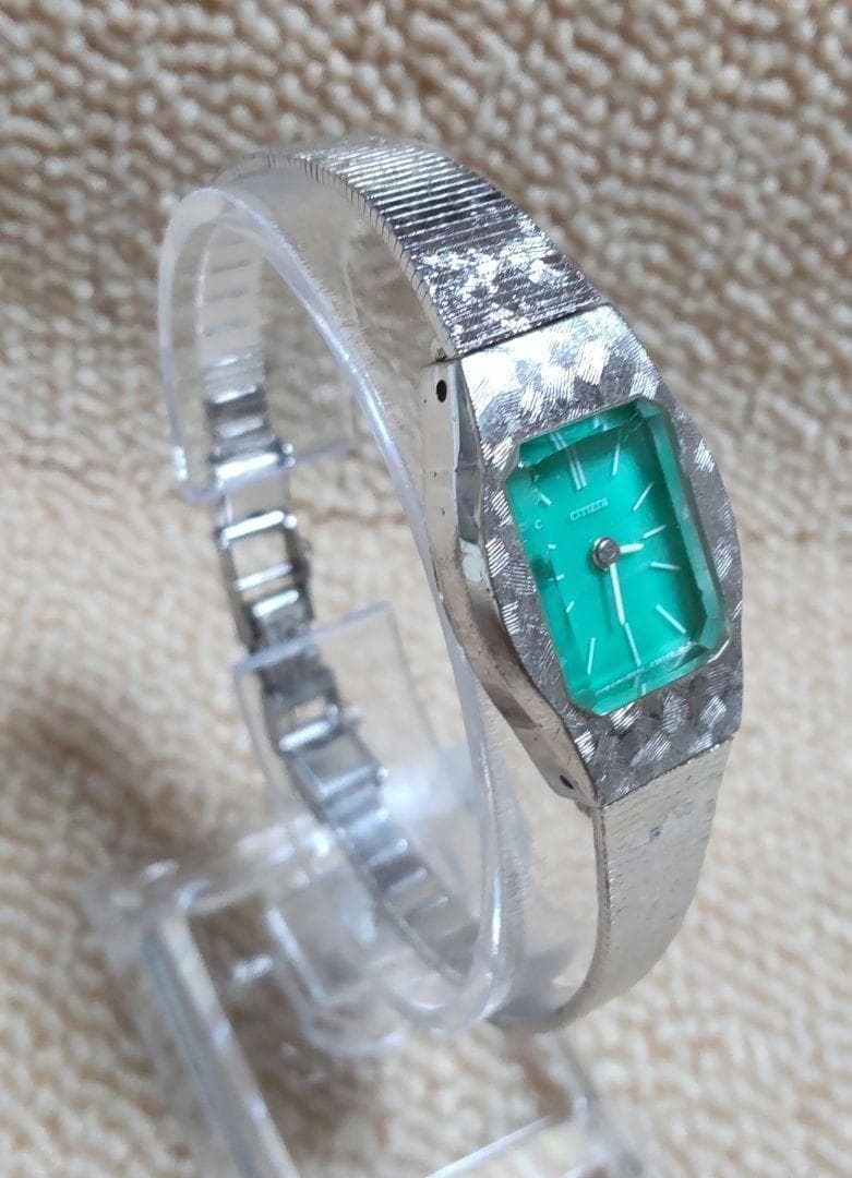 【未使用稼働品】CITIZEN レディース腕時計　手巻き　エメラルドグリン文字盤