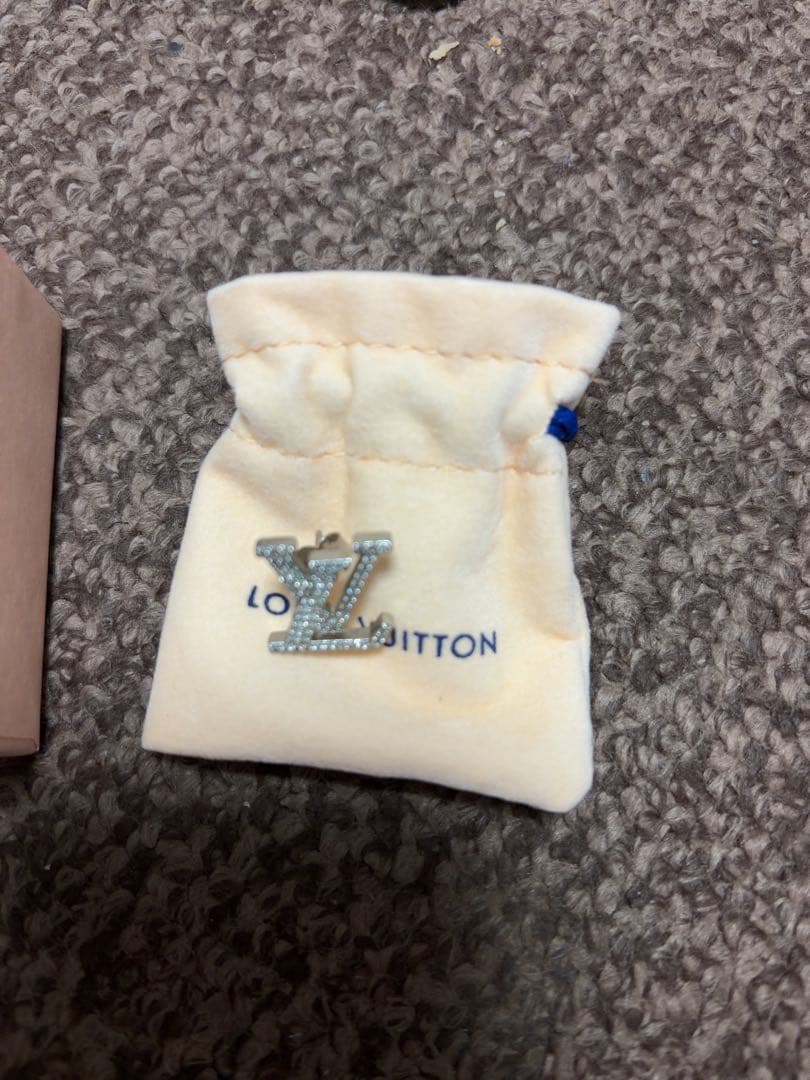 ルイヴィトン　ピアス